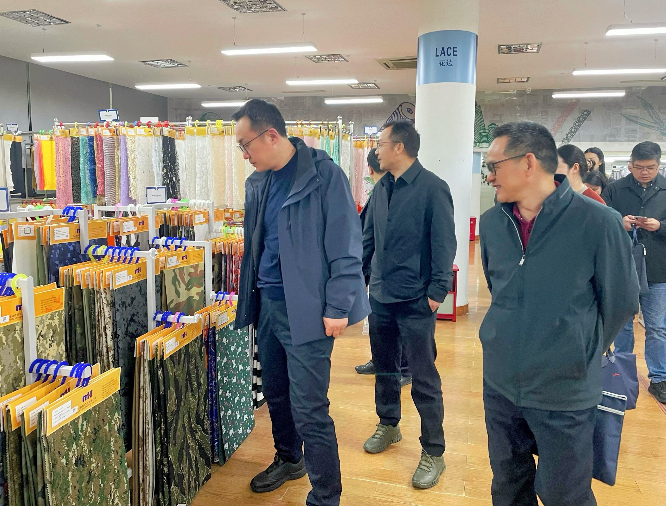 中國對外貿易中心副主任蘇斌一行蒞臨萌恒走訪調研
